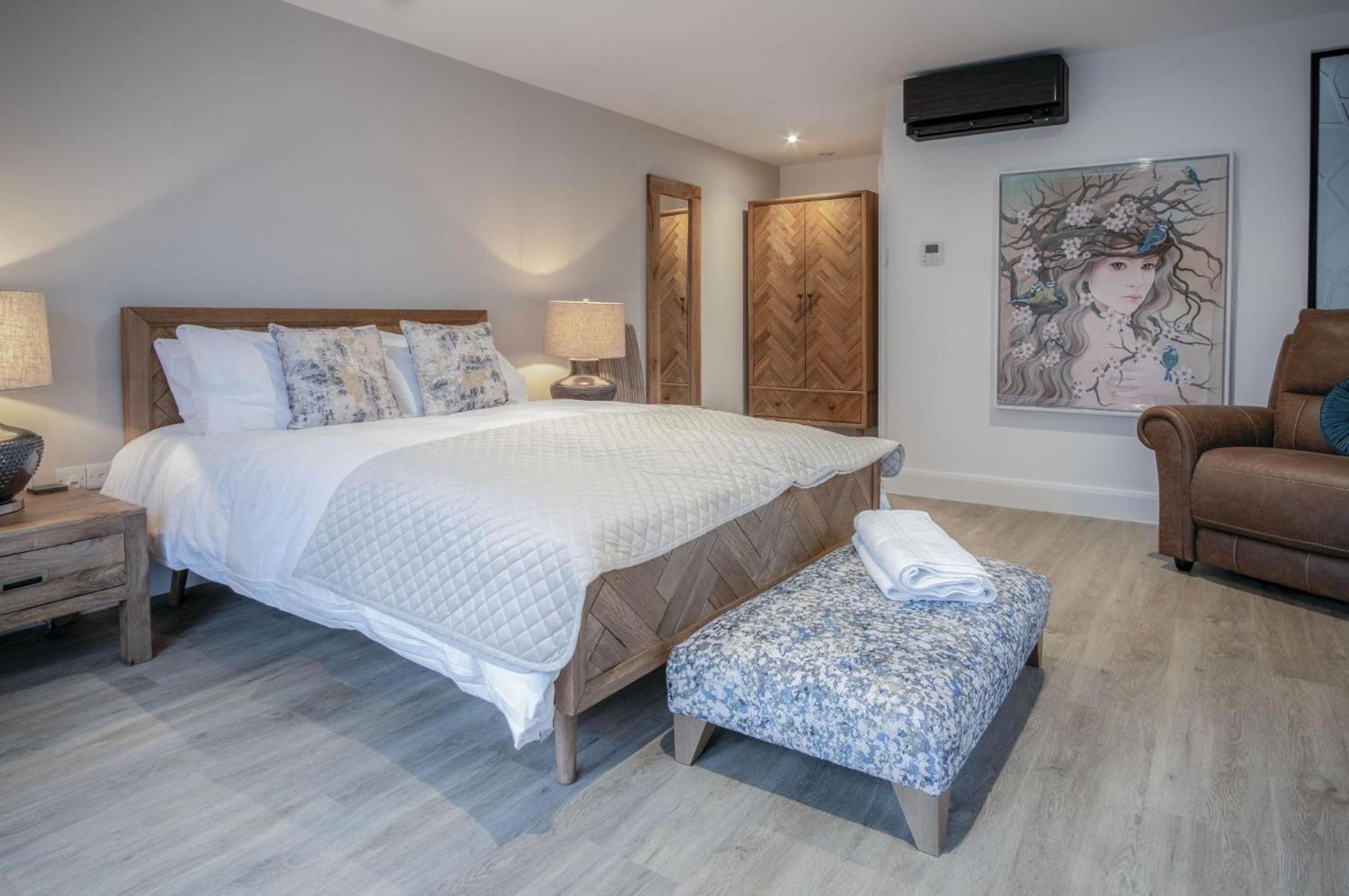 ברקון Suite 1 - Sleeping Giant Hotel - Pen Y Cae Inn מראה חיצוני תמונה
